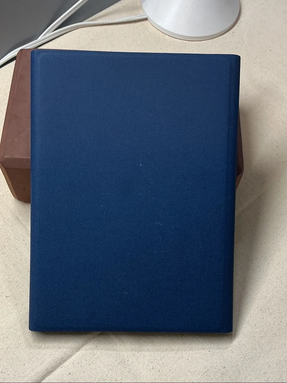 Universal Slim Bluetooth Tablet Keyboard Case - Dark Blue